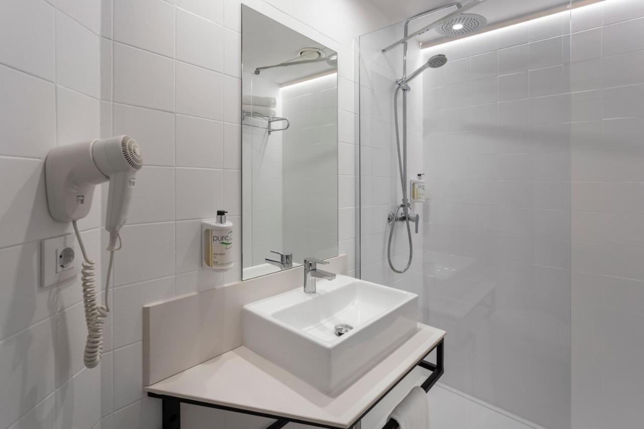 B&B Hotel Figueres Figueres  Exteriör bild